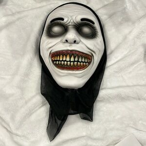 HALLOWEEN HORROR MASK